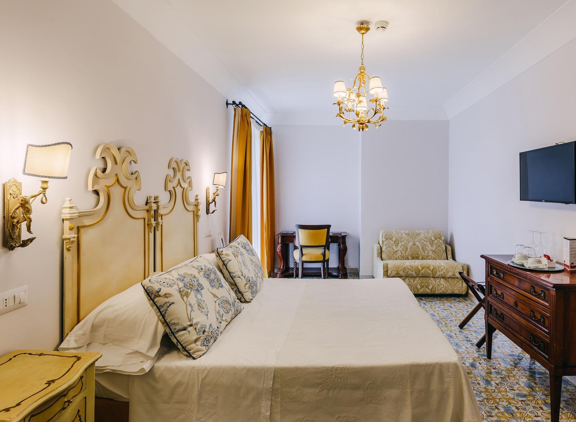 Hotel Villa Maria ราเวลโล ภายนอก รูปภาพ